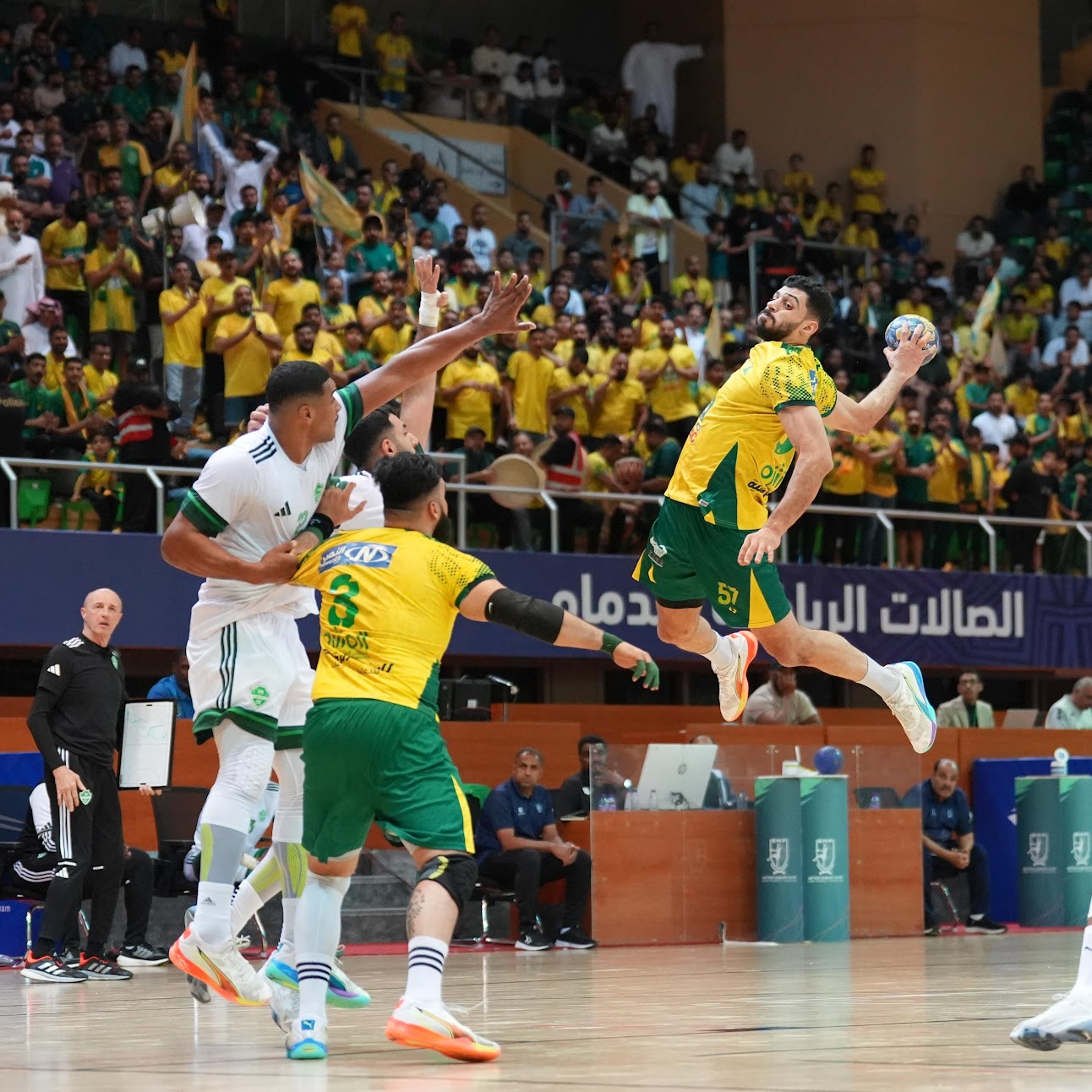 تأهل الزلفي والوحدة والنور والخليج إلى نصف نهائي كأس الاتحاد السعودي لكرة اليد