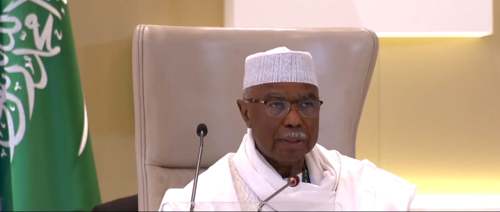  ‎الأمين العام لمنظمة التعاون الإسلامي يؤكد في قمة الرياض على ضرورة إنهاء العدوان الإسرائيلي على فلسطين ولبنان، وتمكين الحكومة الفلسطينية من تولي مسؤولياتها في قطاع غزة