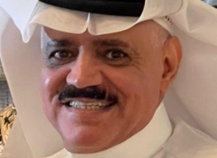 الكون والعالم أقمار ونجوم