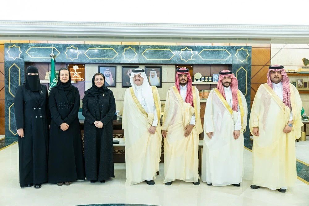 أمير الشرقية يستقبل مدير الإدارة العامة للأحوال المدنية بالمنطقة