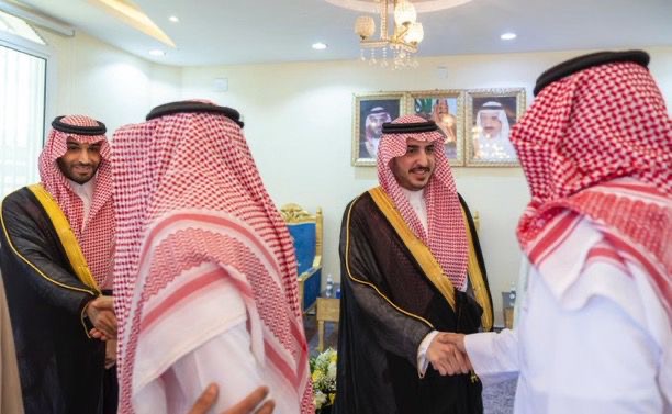 أمير منطقة الجوف يزور المراكز التابعة لمحافظة القريات ويلتقي الأهالي