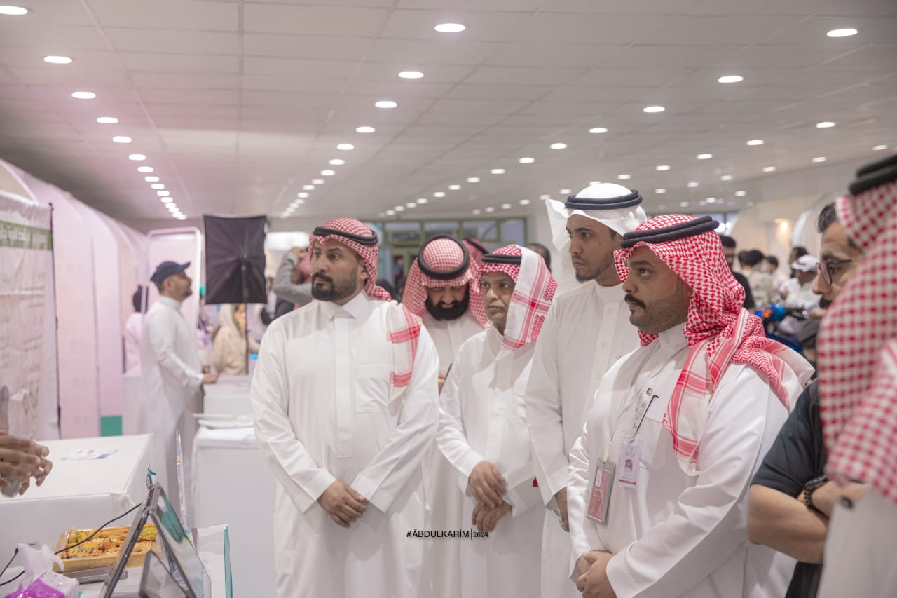 تحت شعار (لست لوحدك ...نحن معك) فـــرع وزارة الرياضة بجازان ينظم احتفالا بذوي الإعاقة بالمنطقة 