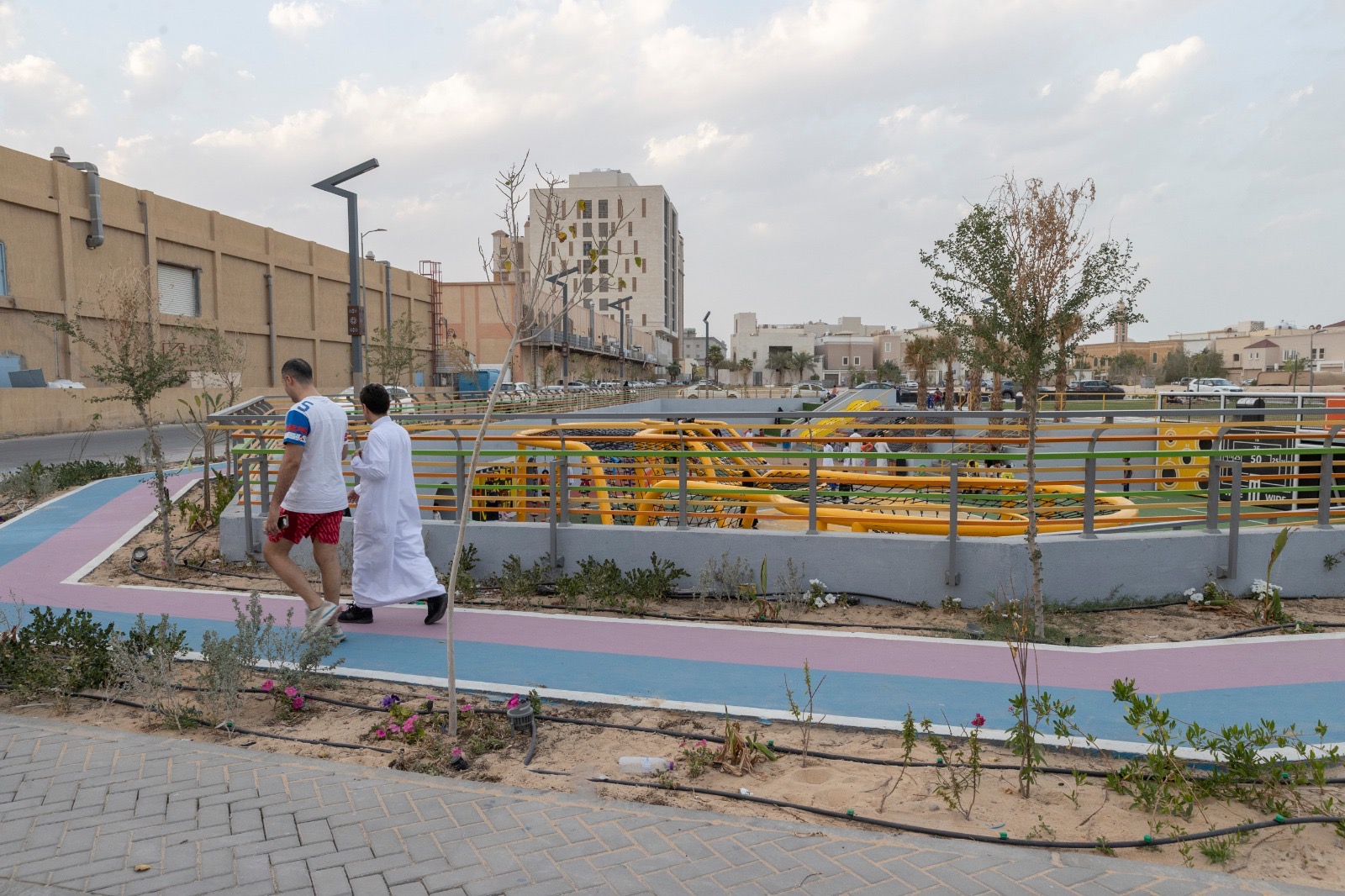 ضمن مشروع “بهجة” :أمانة الأحساء تُنجز 22 مشروعًا لـ (الحدائق والتدخلات الحضرية