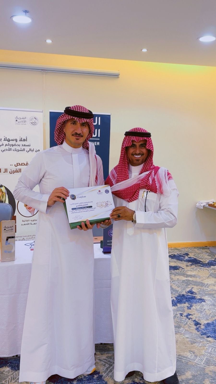 نادي المصدر الثقافي يستضيف الكاتب والروائي وليد العنزي يقولون الأولين