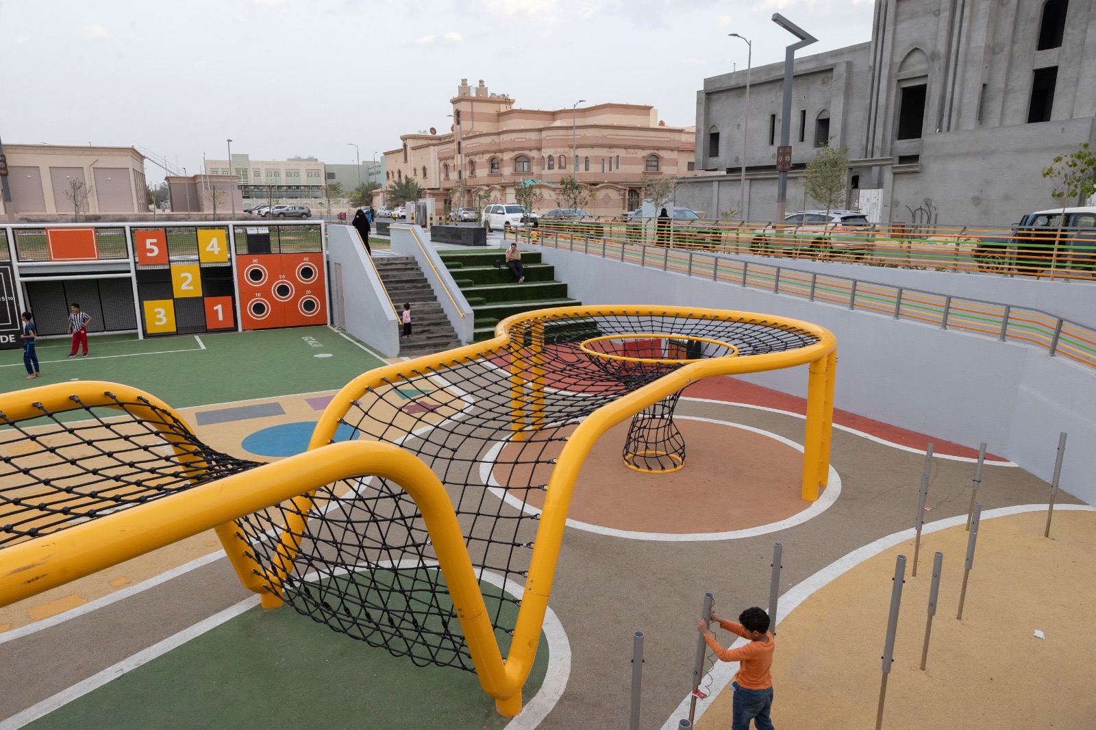 ضمن مشروع “بهجة” :أمانة الأحساء تُنجز 22 مشروعًا لـ (الحدائق والتدخلات الحضرية