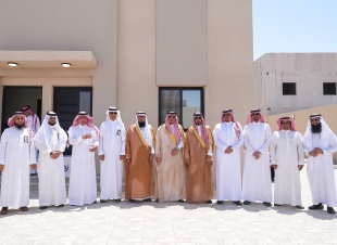 بحضور محافظ النعيرية .. بر الشرقية تسلّم خمس وحدات سكنية للأسر المستفيدة